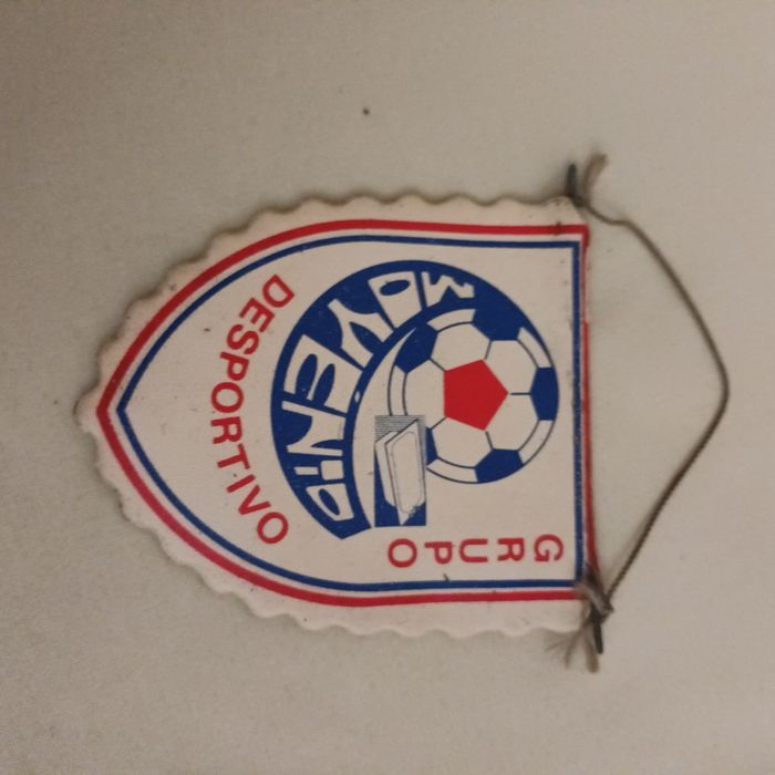 Diversos galhardetes 10 € cada 1