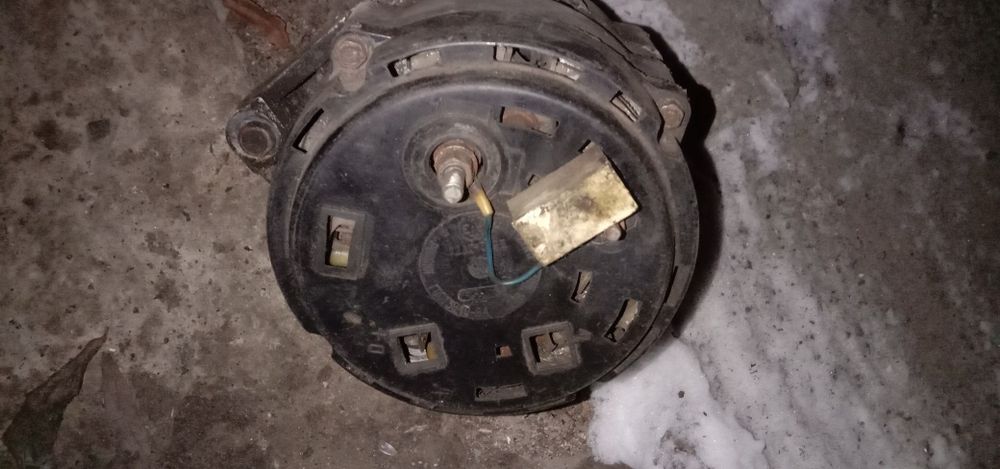 Продам генератор для двигуна 405/406