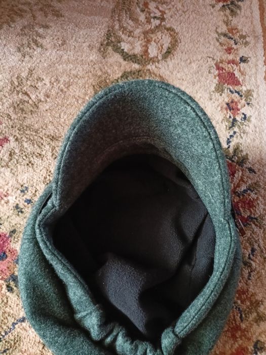 Кепка темного зелений колір