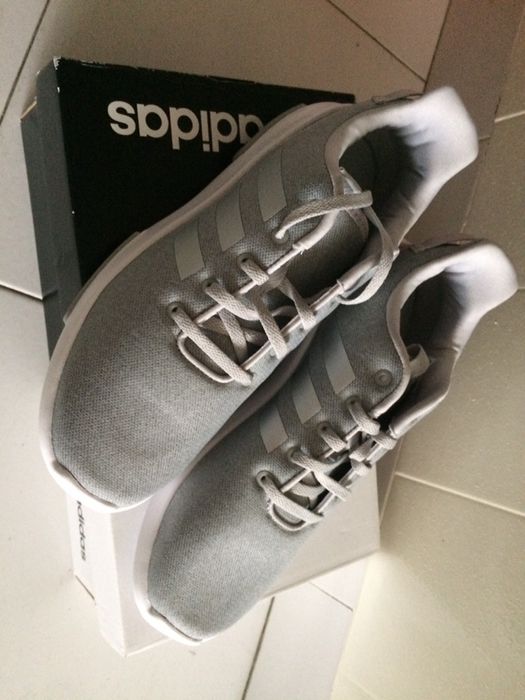 Ténis novos Adidas - 39,5