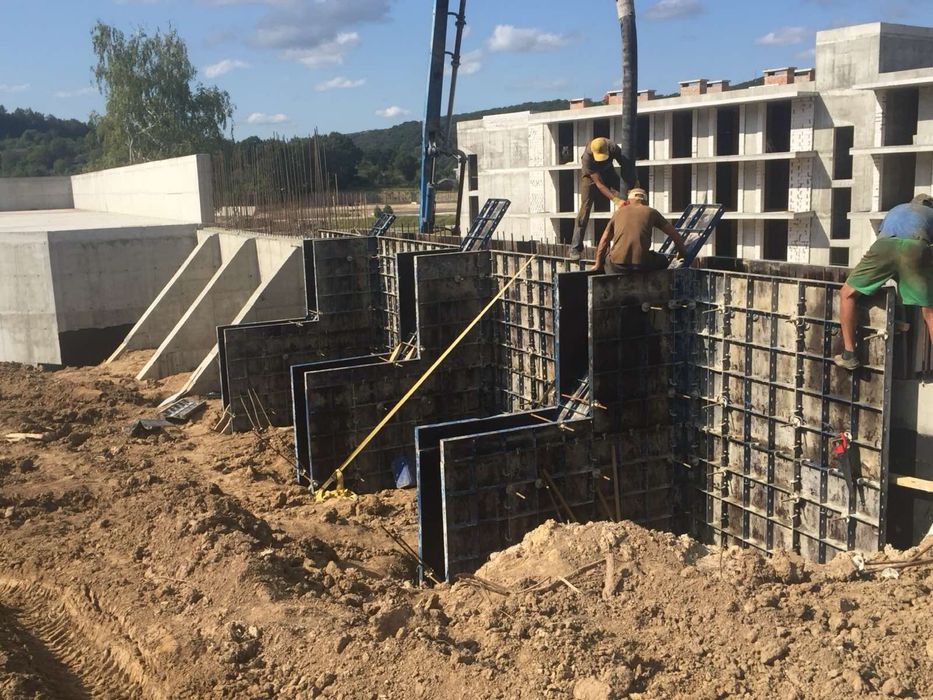 Бетонні роботи,підпірні стіни,фундаменти