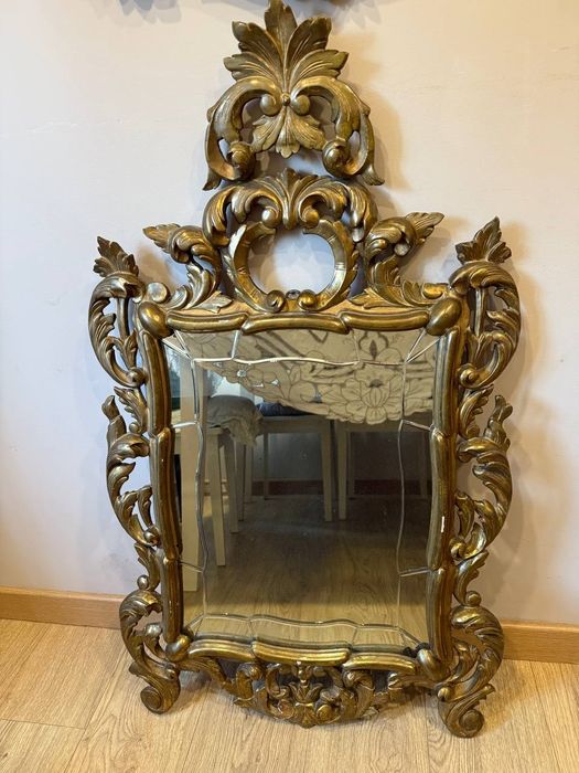 Вінтажне дзеркало