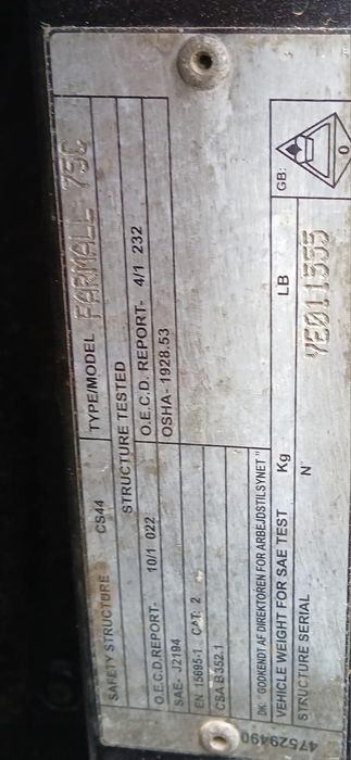 Trator case Farmall 75