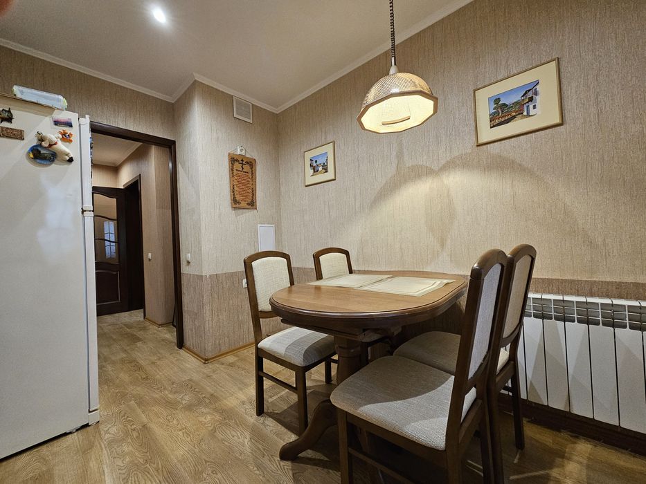 Продам 3 к квартиру на Тополе в кирпичном доме