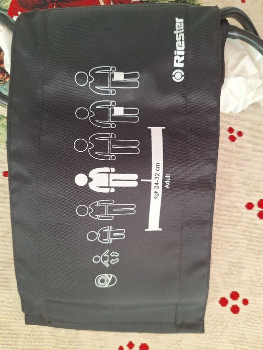 Riester Precisa N 24-32 cm Ciśnieniomierz zegarowy dla lekarzy czarny