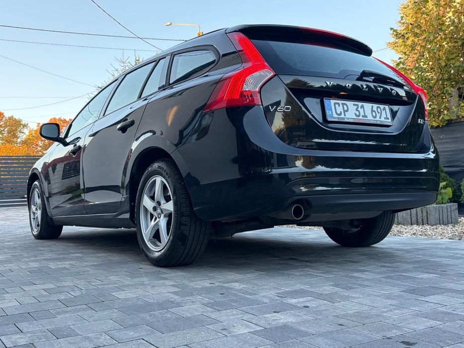 Volvo V60 D2 120PS*Lift*Ledy,Serwisowany*Super Stan