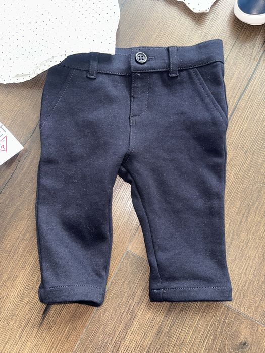 Elegancki komplet Guess chłopiec r.68