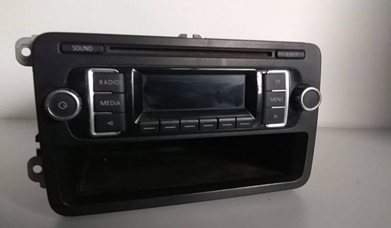 Rádio / auto-rádio VOLKSWAGEN Polo (6R, 6C)