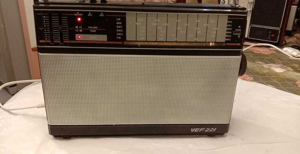 Радиоприемник ВЭФ 221 с европейским диапазоном ФМ