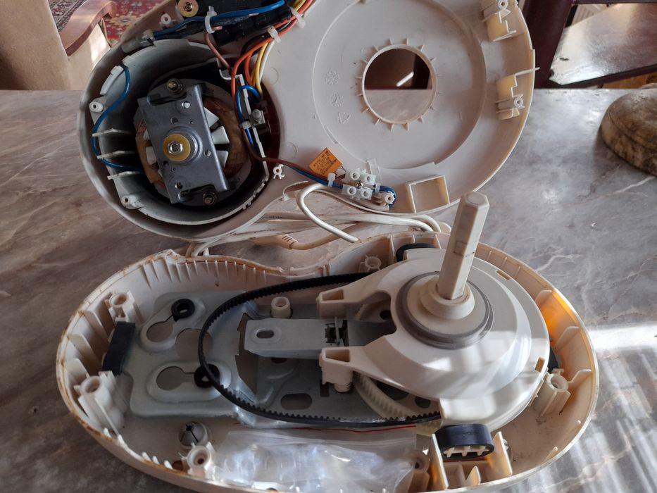 Прдам комбайн филипс на запчасти