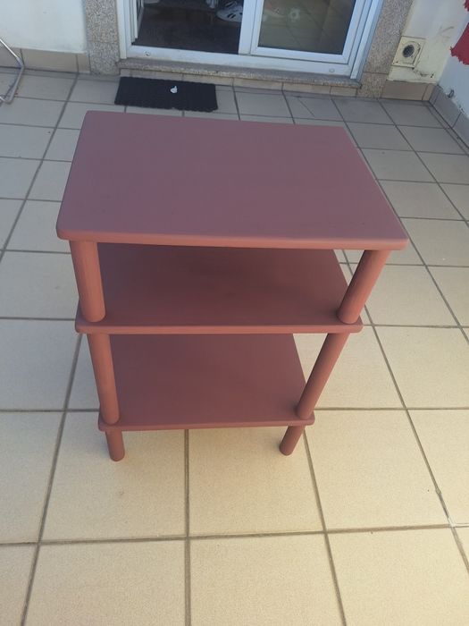 Mesa de prateleiras