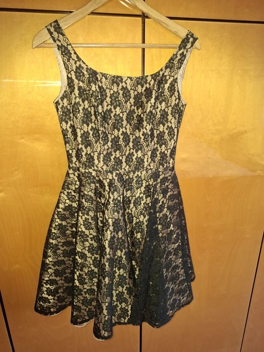 Sukienka damska z koronką