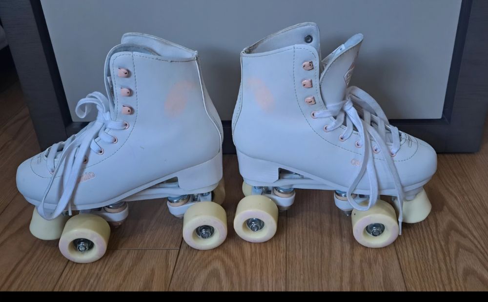Patins 4 rodas Oxelo nº 37 em ótimo estado
