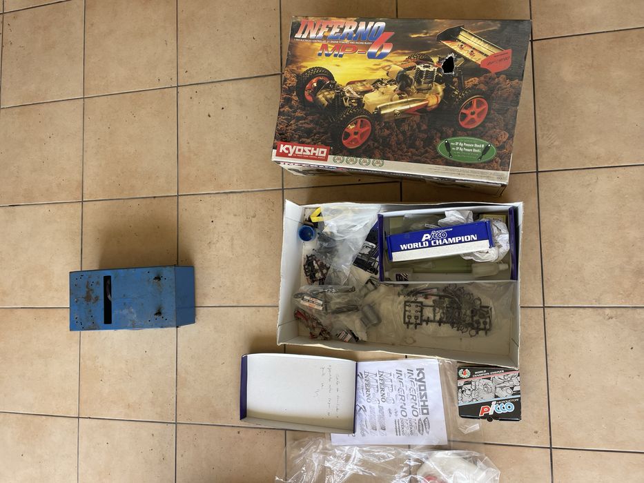 Carro RC 1:8 kyosho inferno MP6 novo