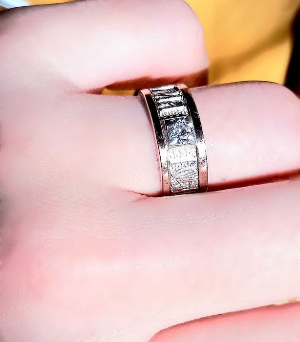 Срібна з золотими вставками каблучка-оберіг  18мм