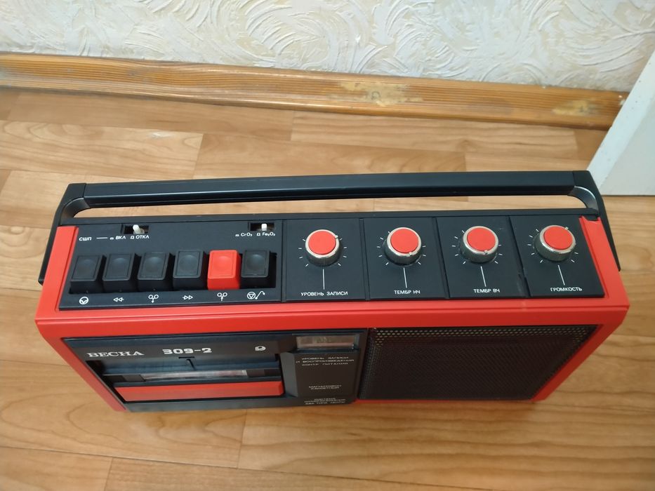 Магнитофон  Весна  309 - 2  СССР касетный рабочий.