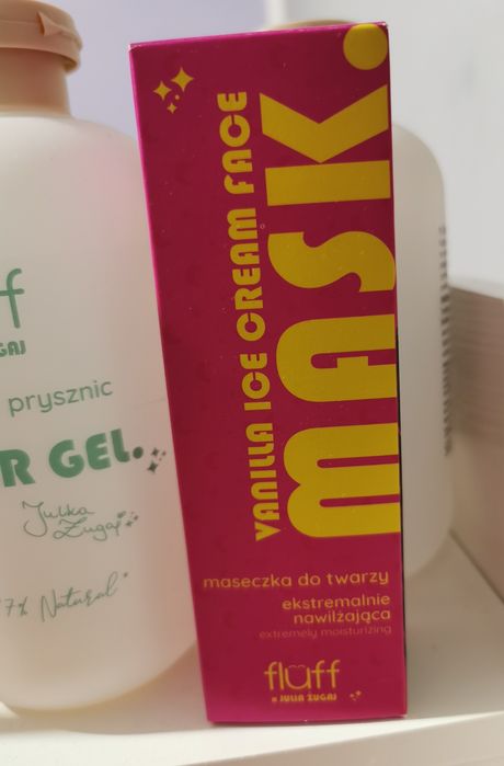 Fluff & Julia Żugaj maseczka do twarzy o zapachu waniliowym nowa