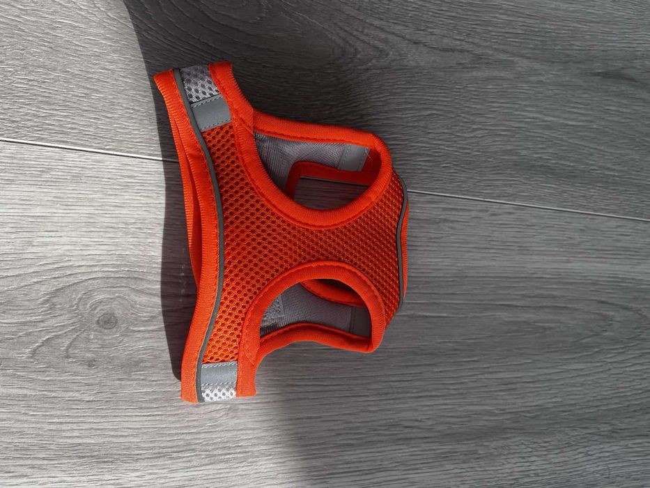 Продам нові шлейки для собаки розмір S