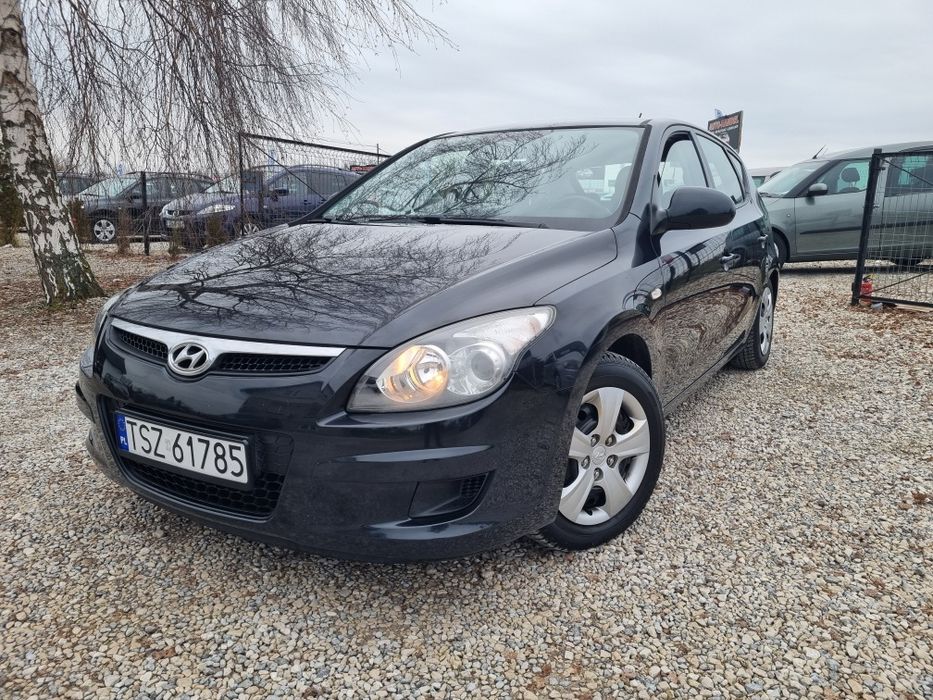 Hyundai i30 2009/10 rok 1.4 LPG  Zadbany