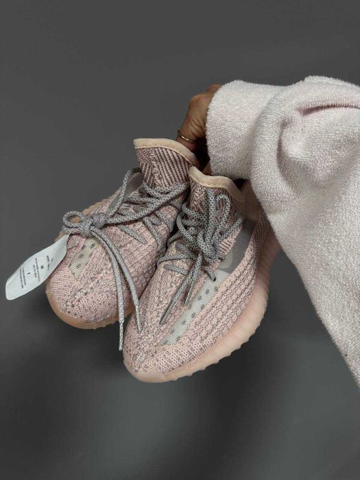 Кросівки Adidas Yeezy Boost 350 Synth premium