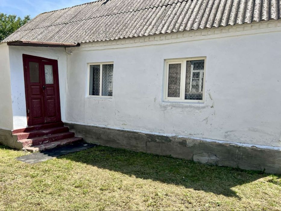 Будинок з жилою літньою кухнею село Іванів Вінницька область
