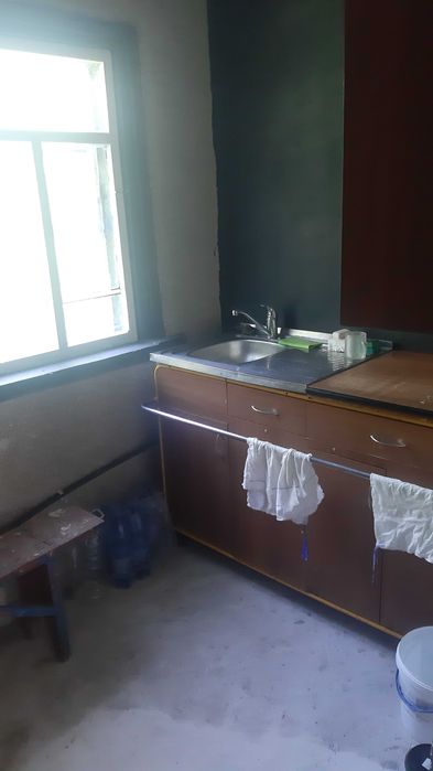 Продам будинок та земельні ділянки