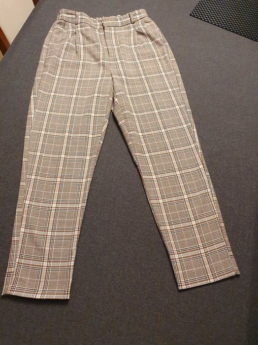 Spodnie Stradivarius