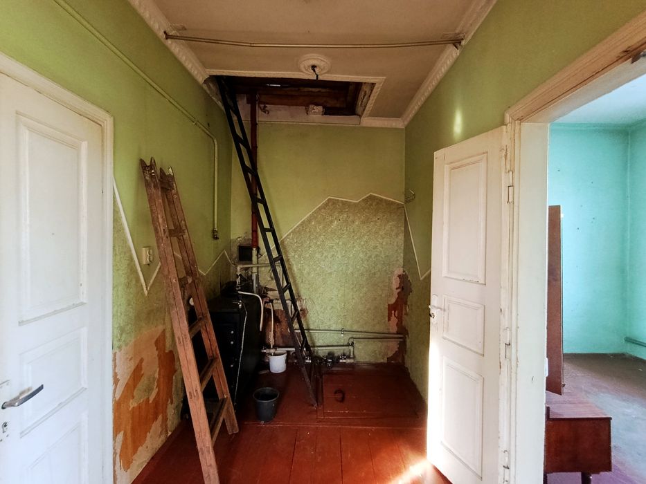 Продається будинок за 1 км від Самбора