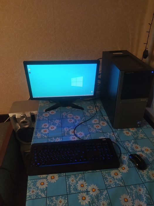 Продам  компьютер