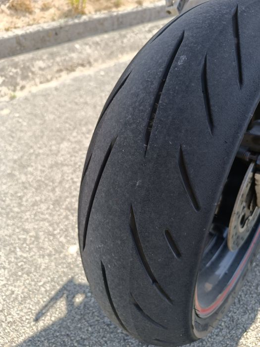 Vendo CBR 1 000rr  2004