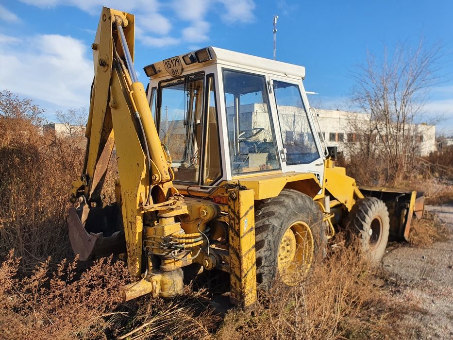 Екскаватор навантажувач JCB 3CX