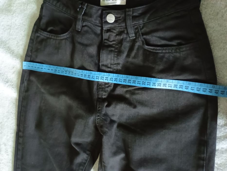 Spodnie jeansowe Julia czarne 26 Icon Denim