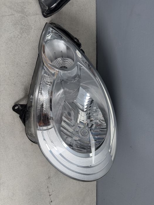 Фара передняя Renault Kangoo