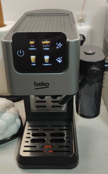 Ekspres Beko CaffeExperto