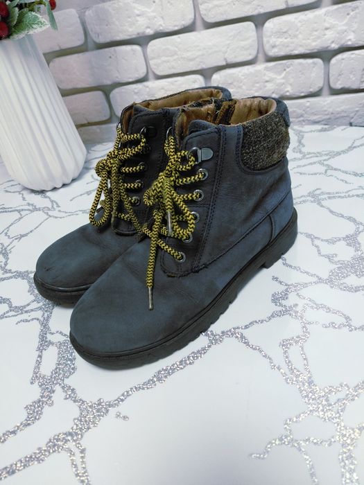 Взуття,  ботінки