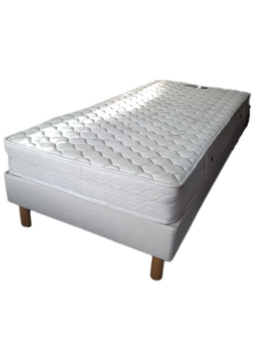 Łóżko + materac 90 x 200 cm z dostawą