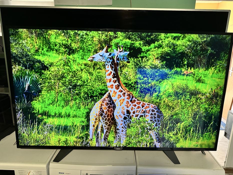 Philips 65PUS6162/12 — 65” 4K Ultra HD Smart TV