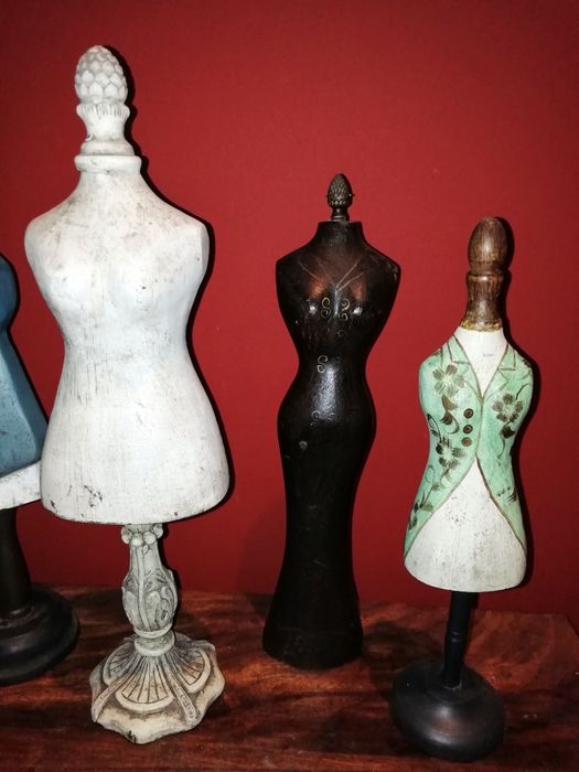 Bustos em madeira estilo vintage