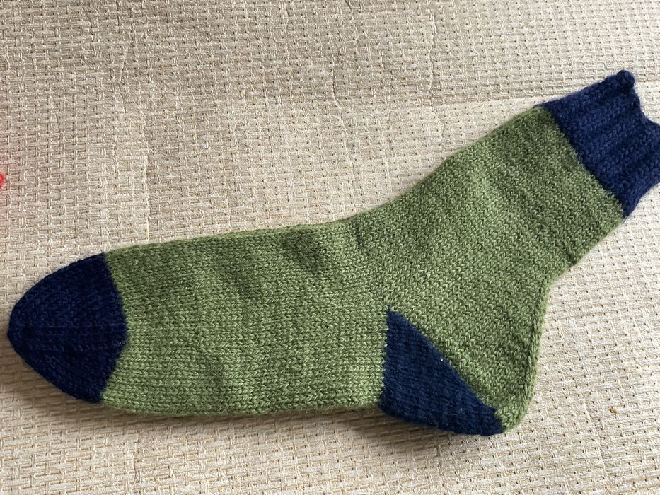 Вовняні шкарпетки ручної роботи
