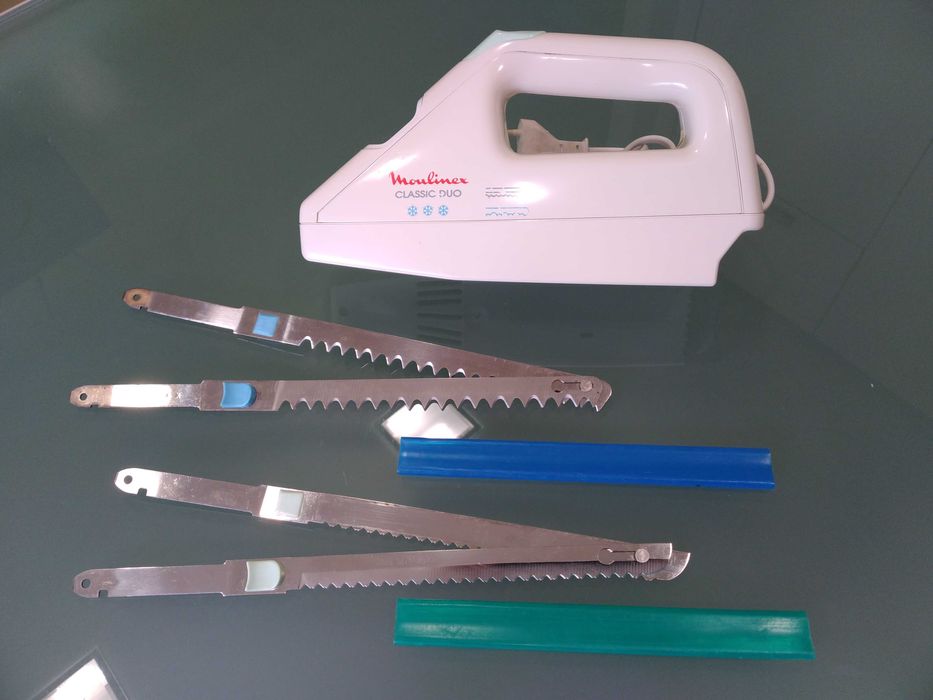 Faca Eléctrica / Picadora / Batedeira