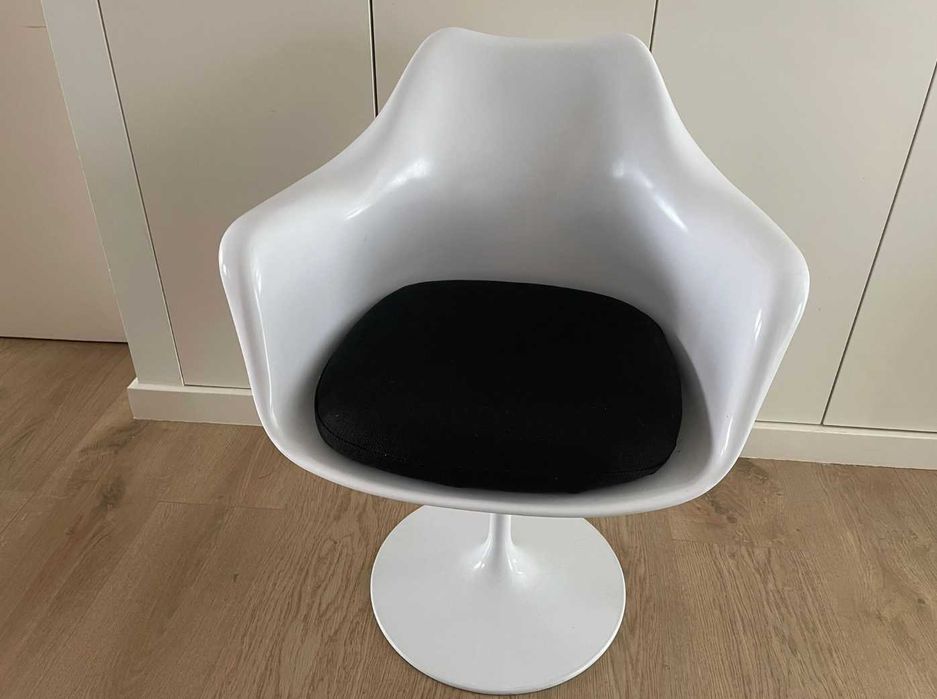 Cadeira Tulipa Eero Saarinen (edição)
