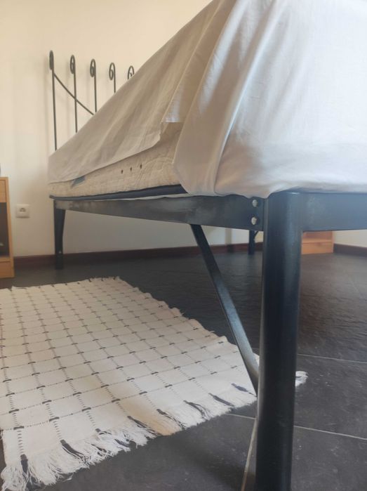 Cama em ferro - estilo antigo