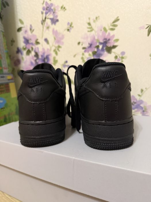 Nike Air Force 1 '07 26,5 см