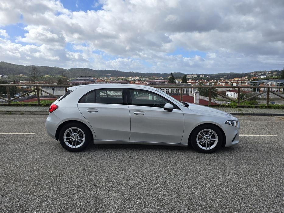 Mercedes-Benz A180 d Style Nacional 1 Dono Como Novo