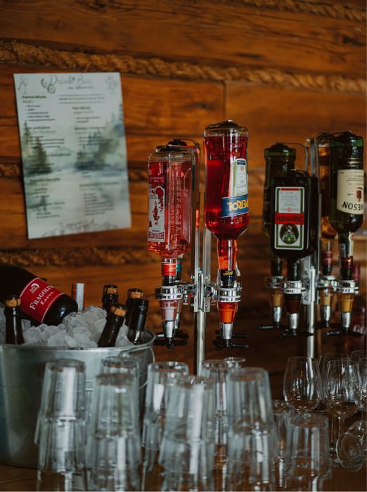 Bar samoobslugowy stojak na butelki