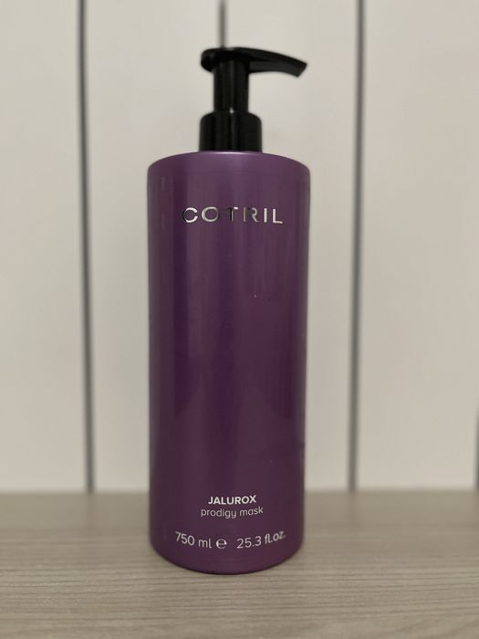 Професійна косметика COTRIL