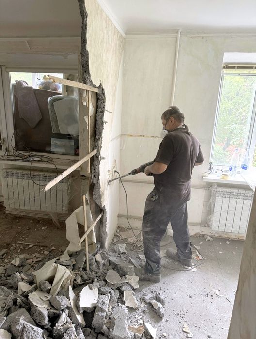 Недорогий демонтаж під ключ! Стін, стяжки, підлоги, вивіз сміття та хламу.
