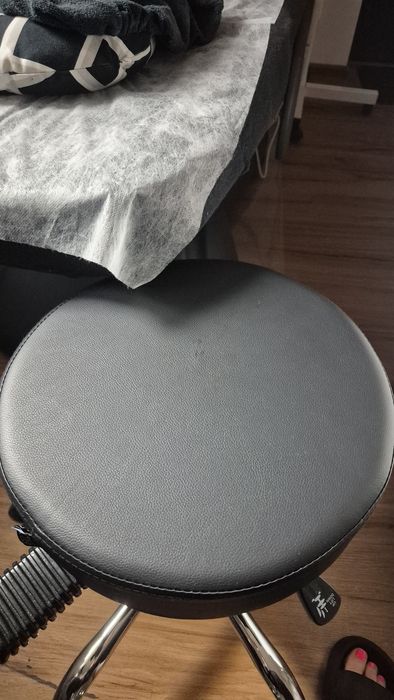 Taboret o rotowy na kółkach 4Fizjo