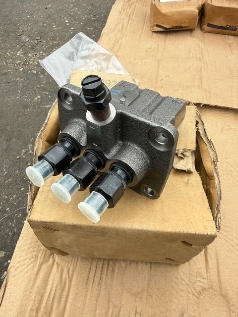 Pompa Paliwa Wtrysk Mt40225027 nowa do minikoparki