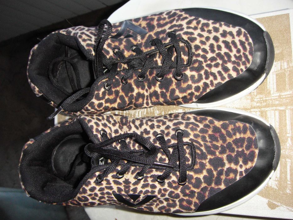 Buty - Damskie  Panterki  ,,, 39